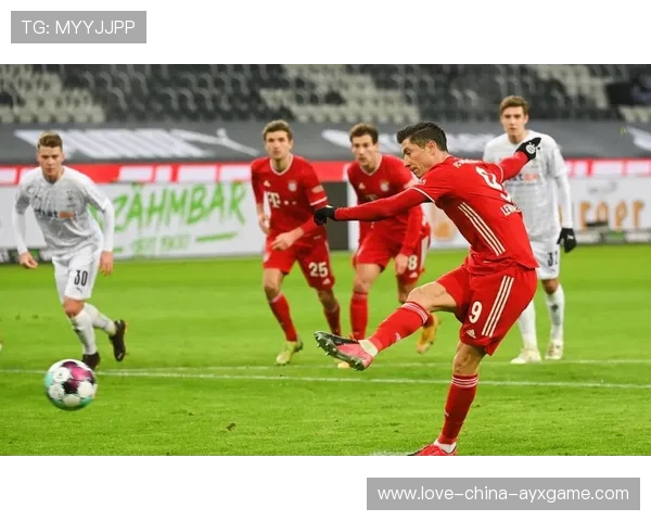 拜仁中前场配合打出令人窒息攻势