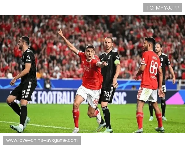 本菲卡锋线在比赛中为球队献出精彩表现